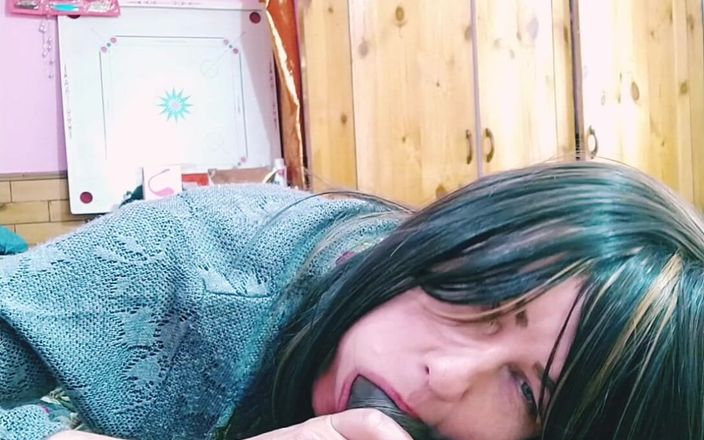 Bolly Karma: Tante seksi melupakan kesepiannya sama pria kulit hitam kontol besar