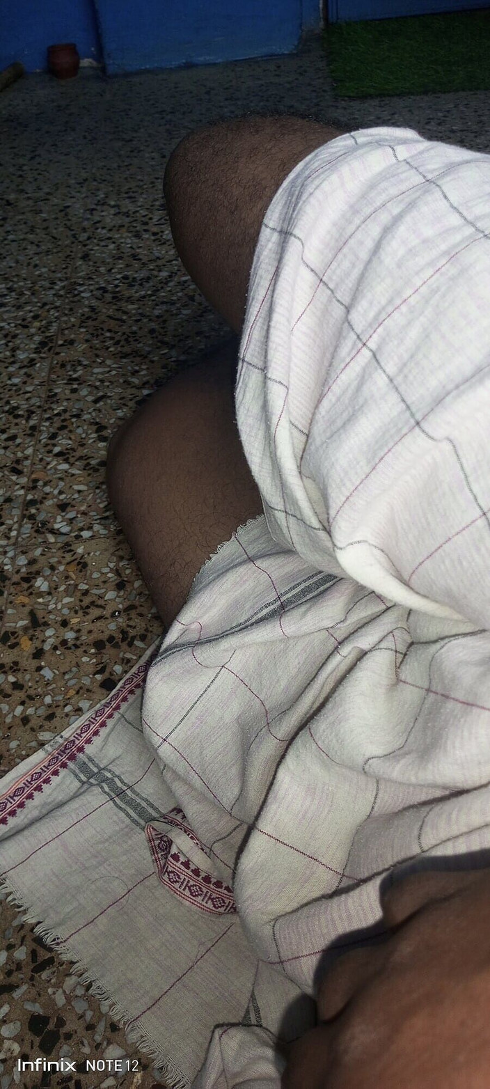 Sweet Indian cock: Bhabhi kundička s robertkem šukání v kanceláři