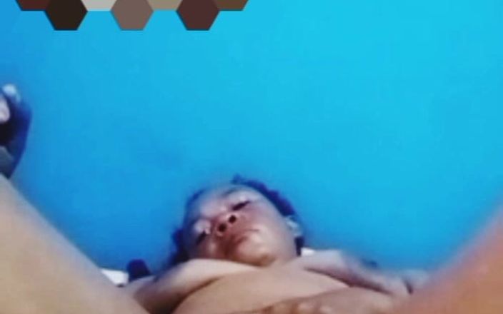 Sugarmama video call mutual masturbation: Máma Si hraje s kundičkou na videohovoru, Ep6