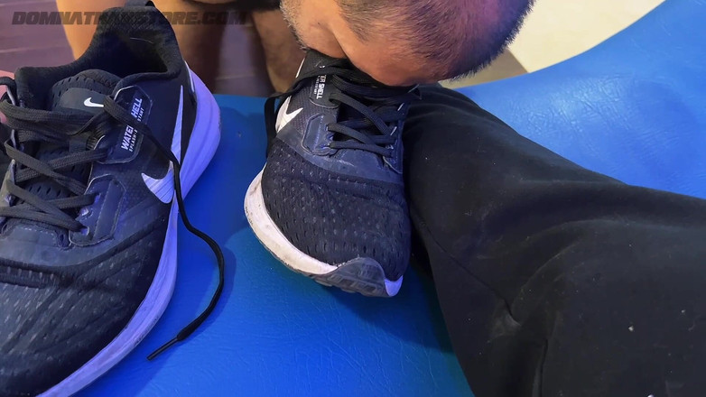 Smoker Master: Kult stóp Uległy niewolnik połykanie płynów