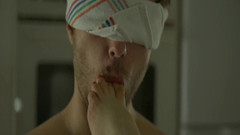 Fetish Paradise: Lelaki submisif menggembirakan kaki dan pepek awek