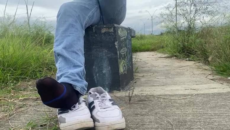 Mr Feet Colombia: Chystáte se na masáž, lízání a očichání mých nohou, dokud...
