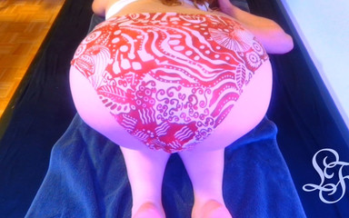 Lina Free: Vibra il suo culo con enormi uova mostruose nel mio...