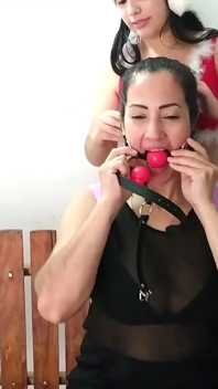 The Kinky MILF and the Naughty Elf