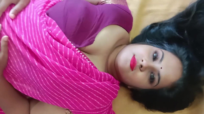 Indian Disha: น้องเขยเย็ดนางบีบี้อินเดียเซ็กซี่ร้อนแรงกับผ้าสไบเดสี