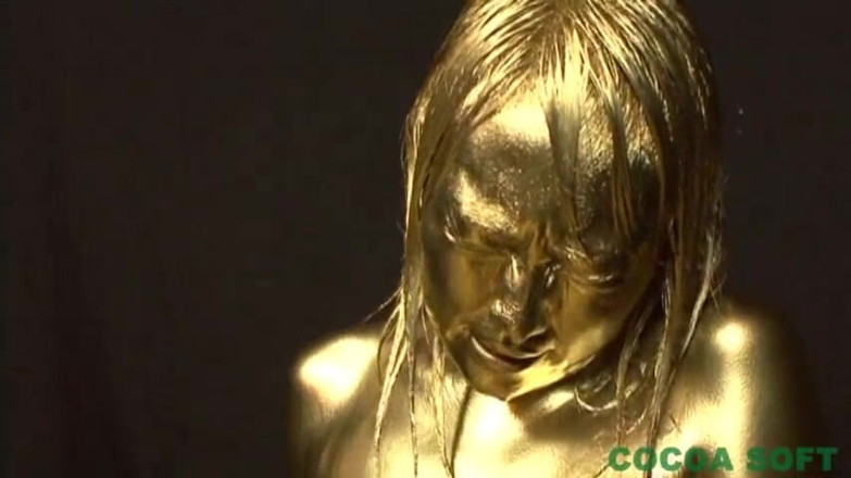Cocoa Soft: Hang gold paint over your head