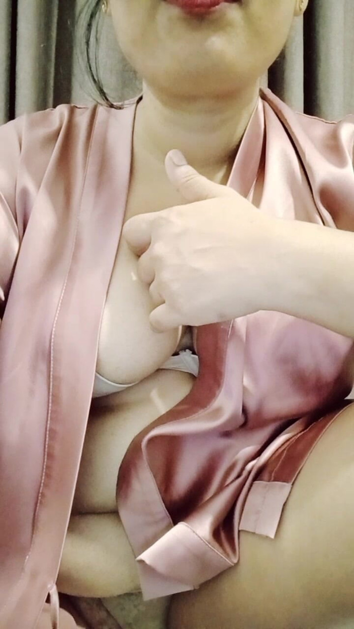 Achini: 我的服务角色扮演