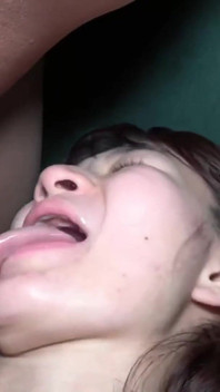 호리 호리한 뮤즈 성인과 대담한 경계를 탐험하는 오랫동안 기다려온 쇼케이스