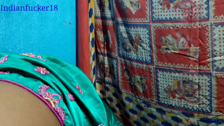 Indianfucker18: Indiana lendo livro fode seu professor