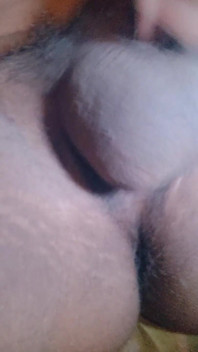 Definately ti fa venire guardalo prima che scompare l'arrapata sborrata della sissy