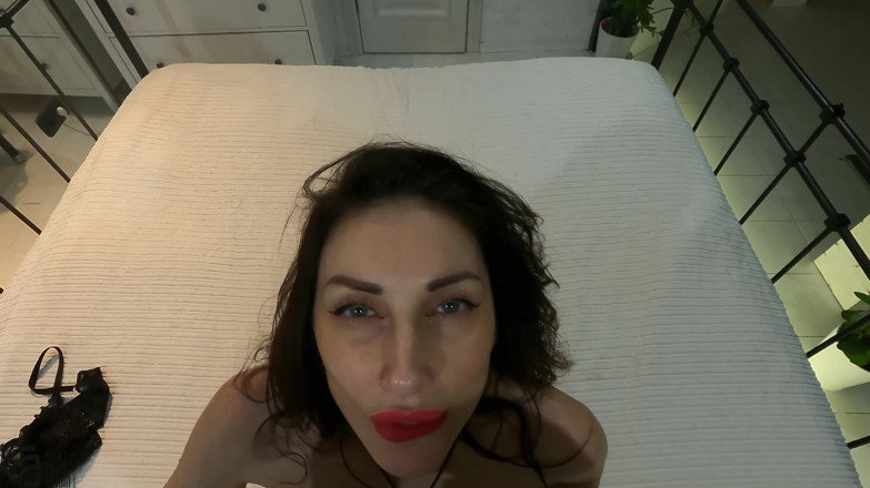 LizaVirgin: J'ai baisé une MILF sans préservatif et j'ai fini dans...