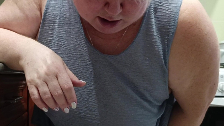 Zona901: Smiskade min styvmamma i röpan knullad i hennes mun, fitta...