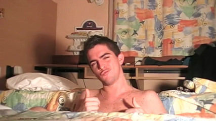 Gaybareback: Twink fodida por cara puta
