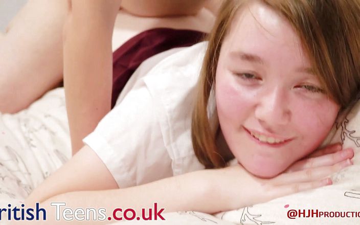 British Teens: Britse 18-jarige eerste keer anale neukpartij
