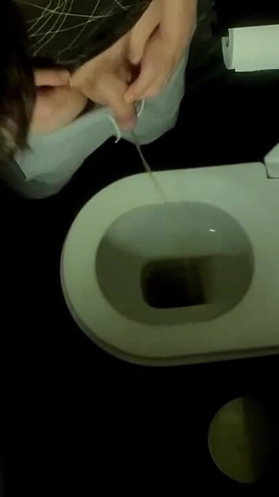 Amateur Boys Peeing Together (AmateurBoysPissing) Amateur Boys Peeing Together (AmateurBoysPissing)