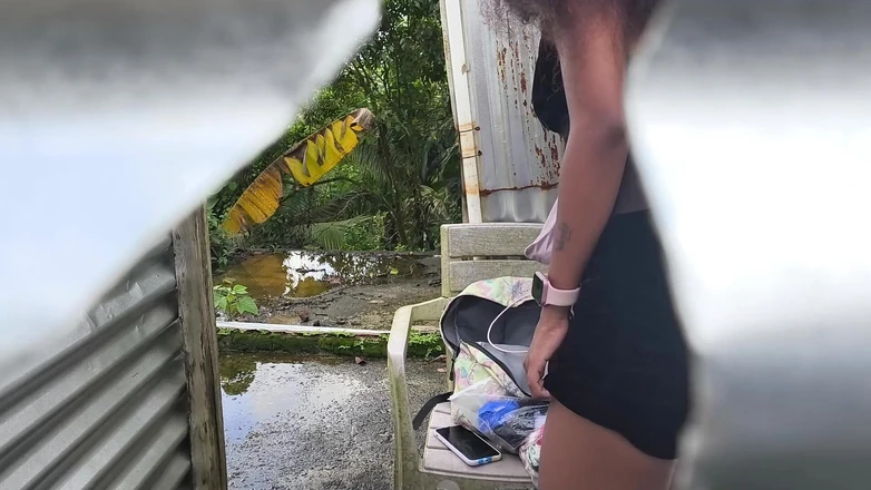 kloyesteicy: Latinas sensuais em Beach Booth