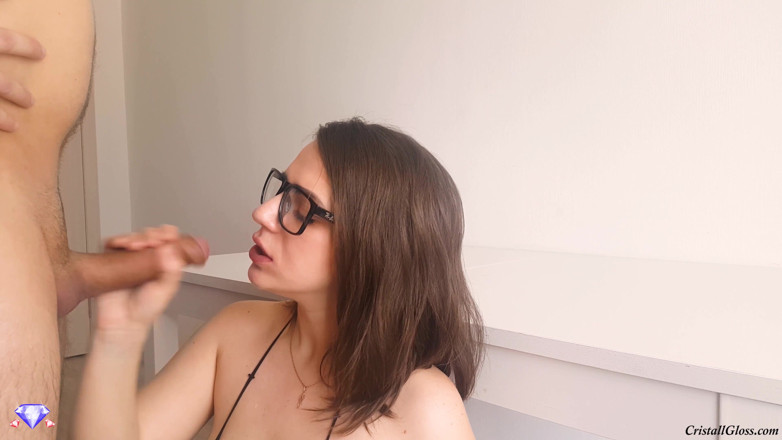 Cristall Gloss: MILF gaya doggy dan blowjob pancutan muka - Cristall Gloss