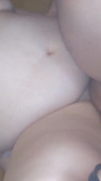 wytrysk twardy i głęboko w BBW