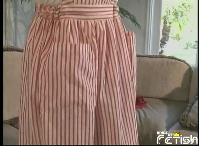 Family Role Playing: L'infermiera sexy fa sesso con un dottore arrapa per continuare...