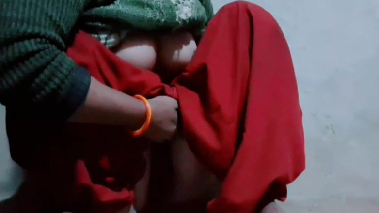 TricolorMusic3: Bueno, haré ruidos con pasión y luego seguiré follándome