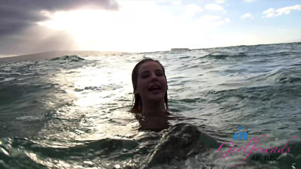 ATK Fans (Girlfriends): Vacances virtuelles à Hawaï avec Bella Rose, partie 9