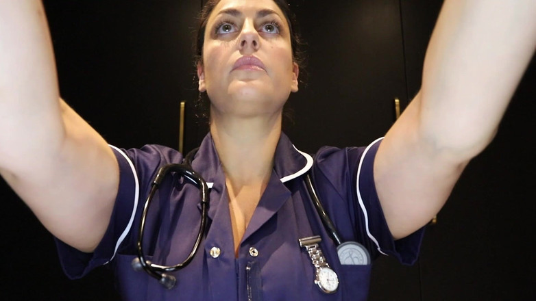 Countess diamond: Clinica di obbedienza - il primo appuntamento