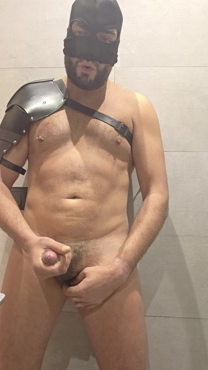 Jorge Shadow: Masqué. Toutes les personnes exposées