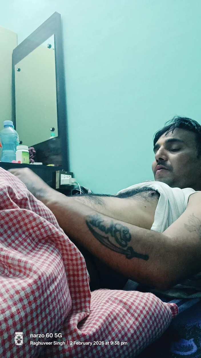 Rajasthani-old-lover: Ofițer homosexual indian