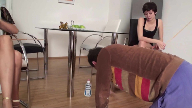 Femdom Austria: Obeying teen girls' commands