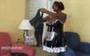 Melon Juggler: Чорношкіра товстушка домогосподарка трахає свою пизду