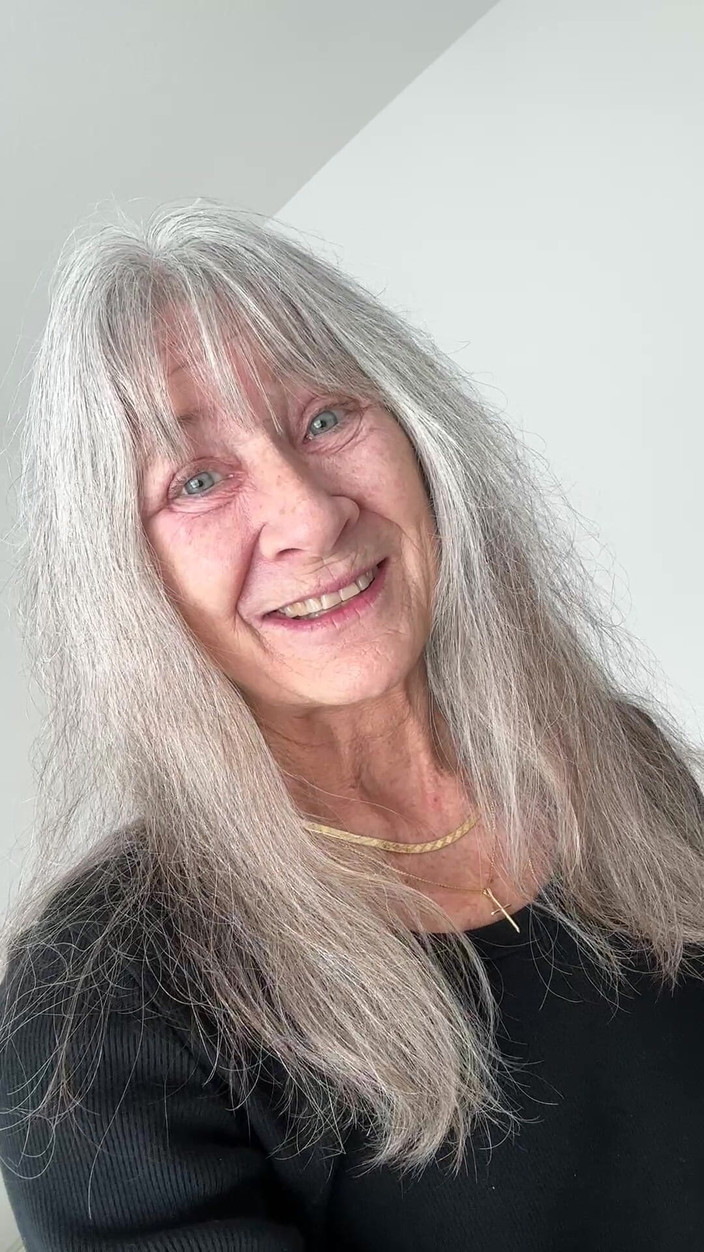 Leilani Lei: Bonjour