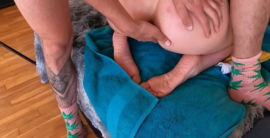 VibeWithMommy: Bu sadece anal tren oğlanların şapkanıza kapşonunun başlangıcı!