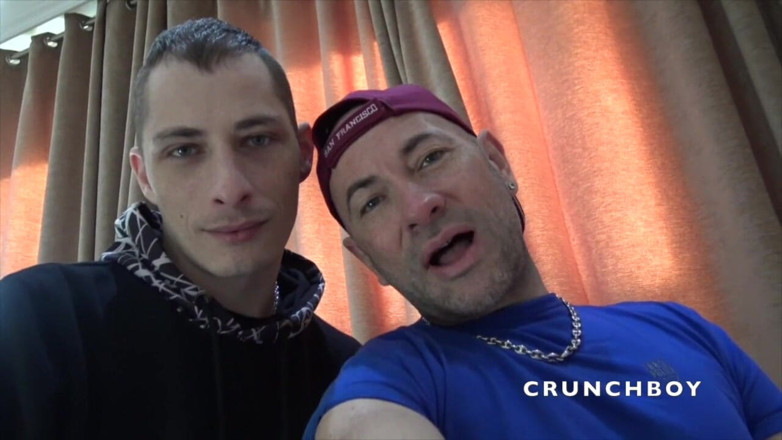 Kinky Bareback Boys: Alex Roma scopata senza preservativo da Aaron master