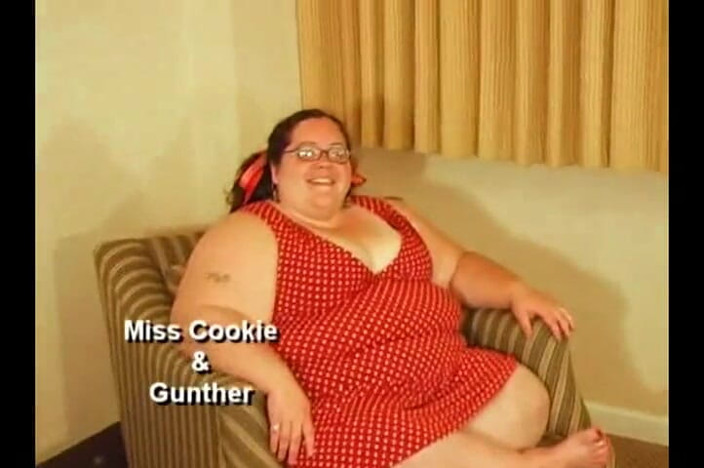 Homegrown BBW: Extra stor brud tar en kuk