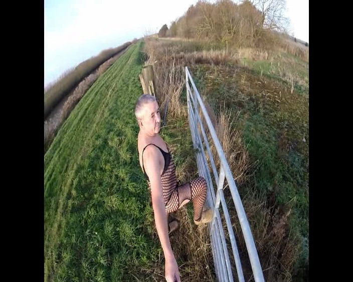 Andy: Bagian 2 Nov Bike