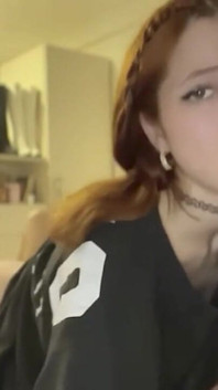 Zrzka teen bere BWC POV polykání spermatu