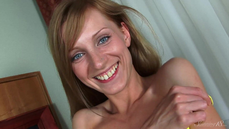Stunning18: Sexy y hermosa