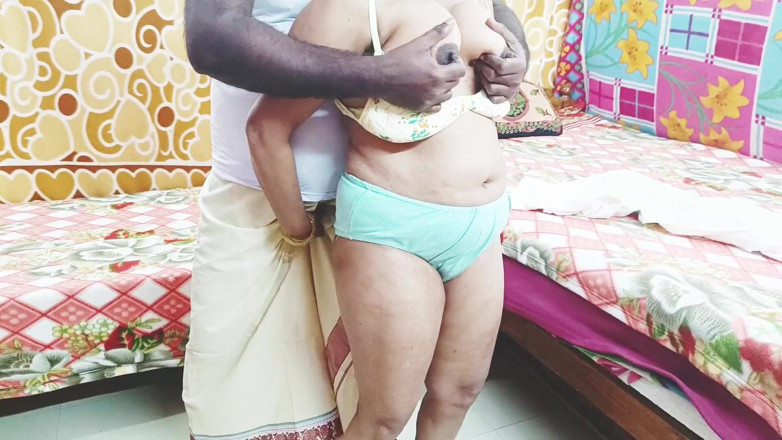 Telugu honey lips: Індійська мачуха з великими цицьками має романтичного зятя, брудні розмови на телугу, частина 1