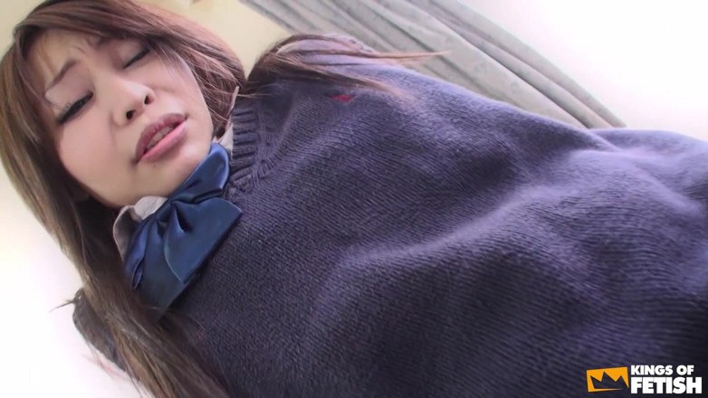Pure Japanese adult video ( JAV): Japon genç kız döl yuttuktan sonra amını siktiriyor ve dölleniyor