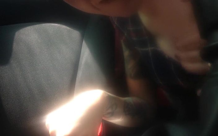 savannahamatoriale: Trying to Fuck Me, in the Car...