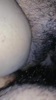 Ibu tiri lagi asik ngentot memeknya habis-habisan di rumah - close up
