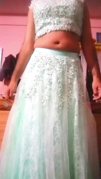 Indyjski Gej Crossdresser Bottom Prawdziwy Domowy Seks W Niebieskiej Lehangi