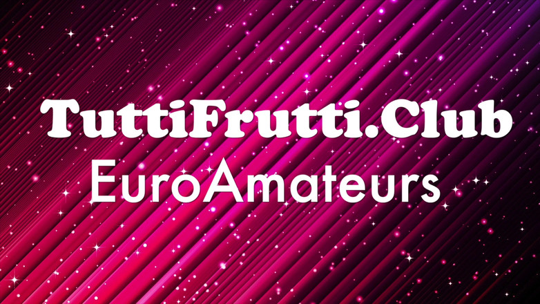 TuttiFruttiClub: La bbw luna si diverte all'aperto