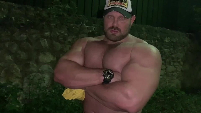 Jack stacked: După sală, flexând în parc