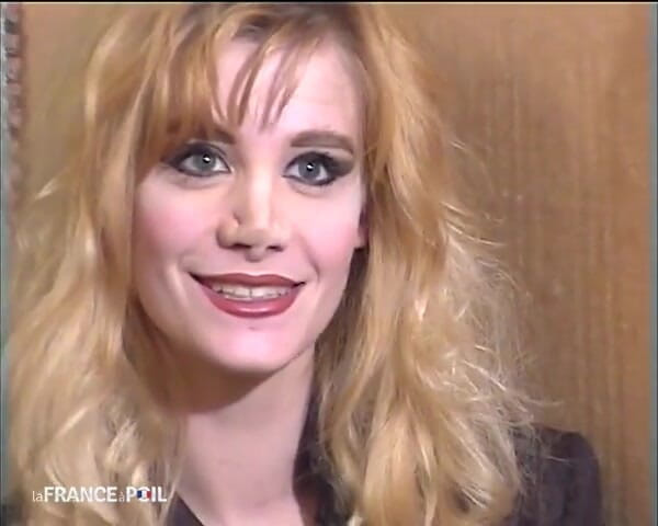 French Family Secrets: Una bimbo sublime per 4 code buone.