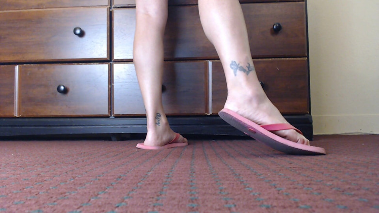 Abby Anna: Đôi chân bẩn thỉu flipflops chơi giày