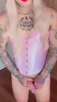 Barbie trans boşalma