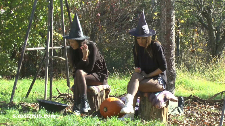 Sadurnus: Gelukkig Halloween! Pompoen gezicht spugen