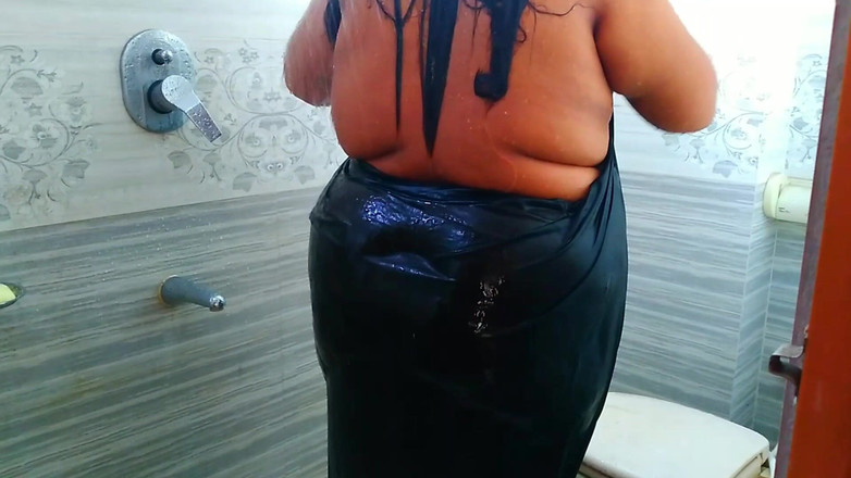 Aria Mia: サウジアラビアのイスラム教徒の巨乳と大きなお尻セクシーな35歳のおばさんと隣人