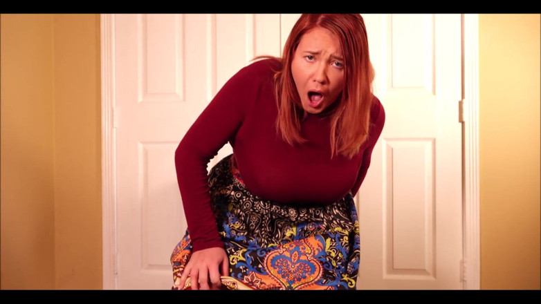 Annabelle Rogers: Enge Schildkröteneck-orgasmen auf Vibratorstuhl!